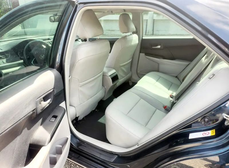 Thumbnail 4 of 2014 Toyota Camry
